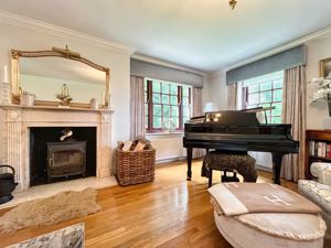 Photo 28- click for photo gallery